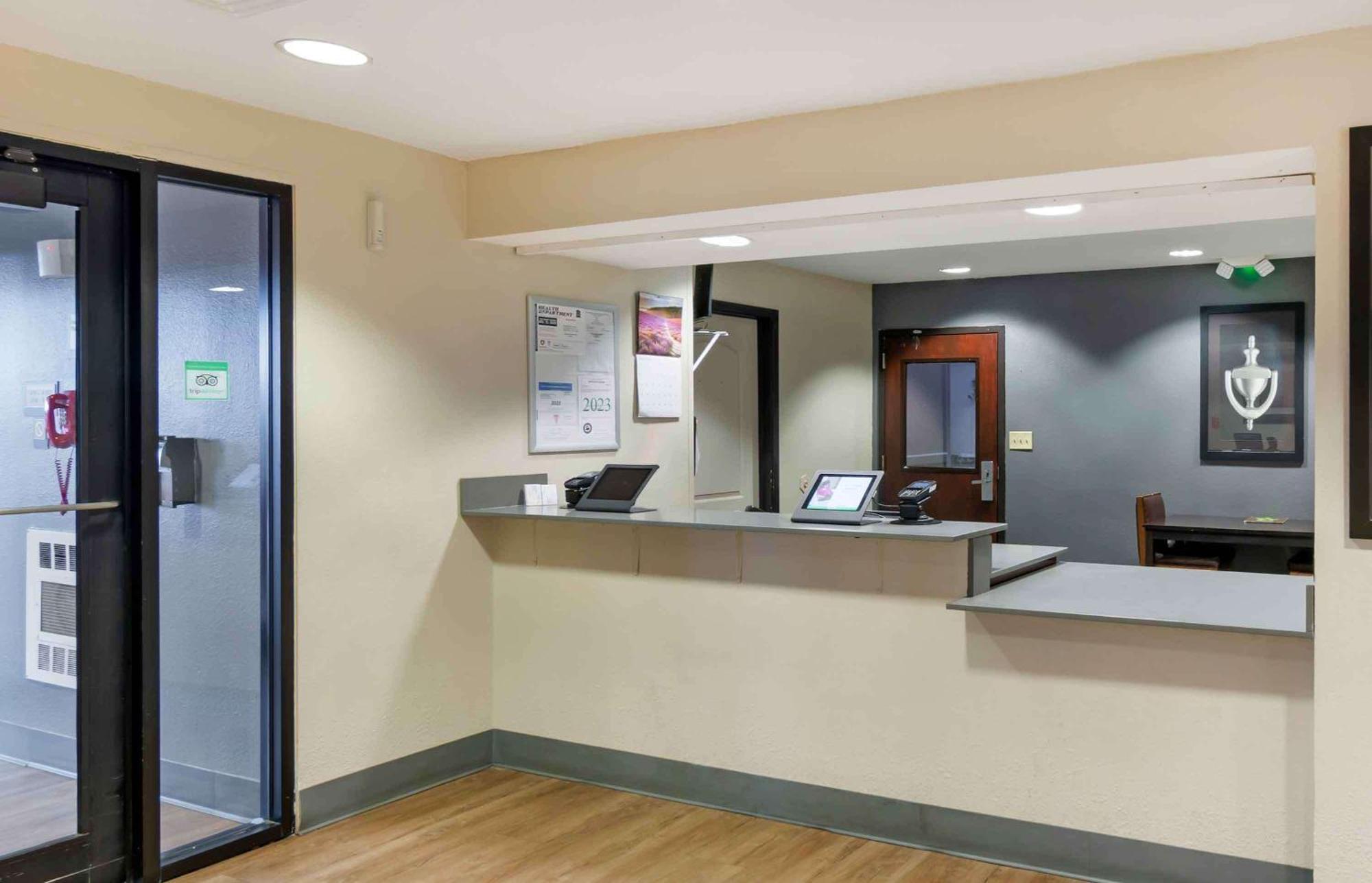 Extended Stay America Suites - Kansas City - Airport Exterior photo