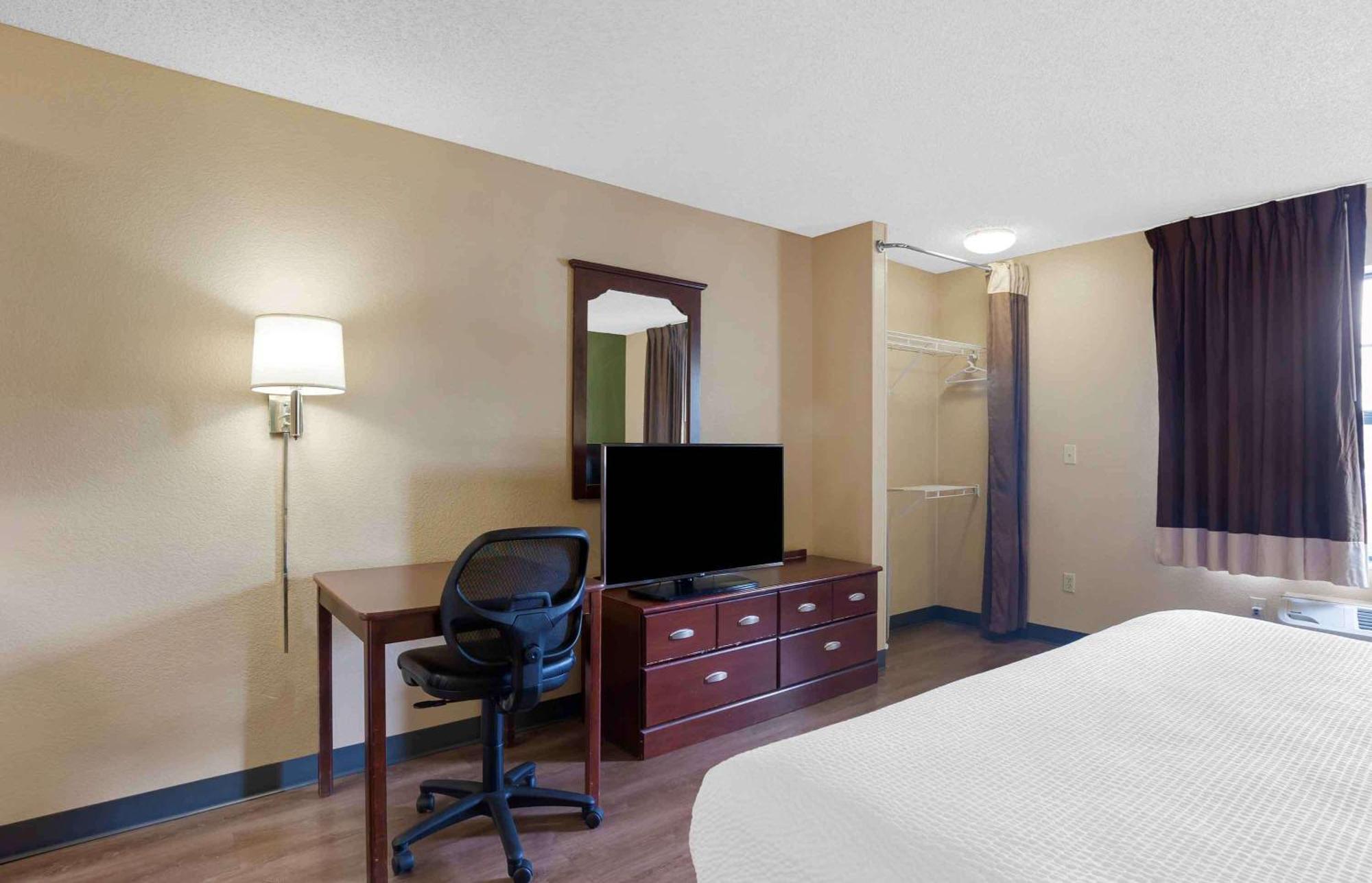 Extended Stay America Suites - Kansas City - Airport Exterior photo