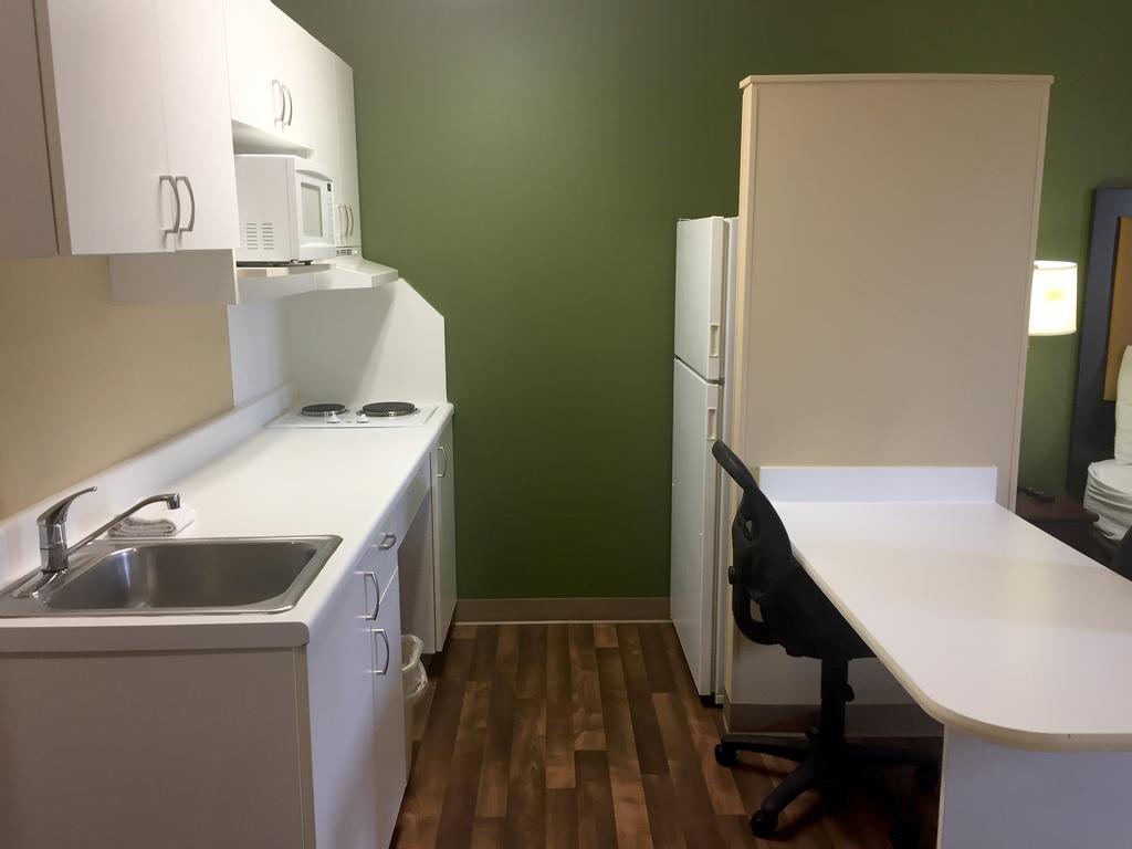 Extended Stay America Suites - Kansas City - Airport Exterior photo
